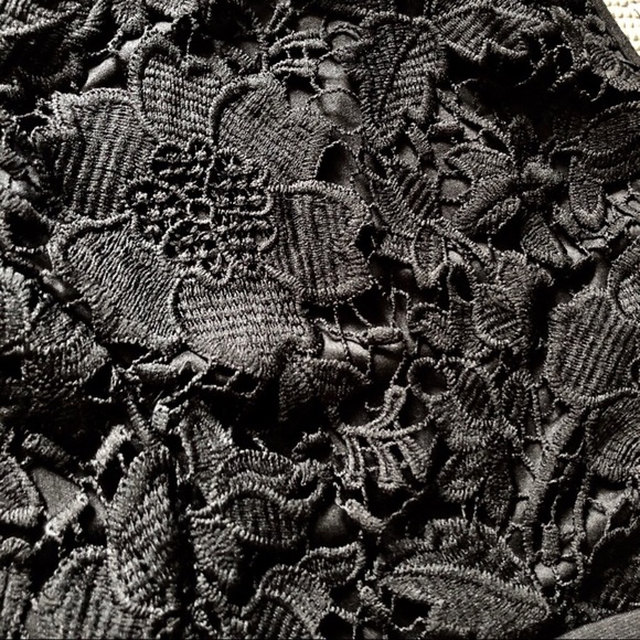 Forever 21 Black Crochet Square Neck Sleeveless Crop Top - Picture 5 of 6